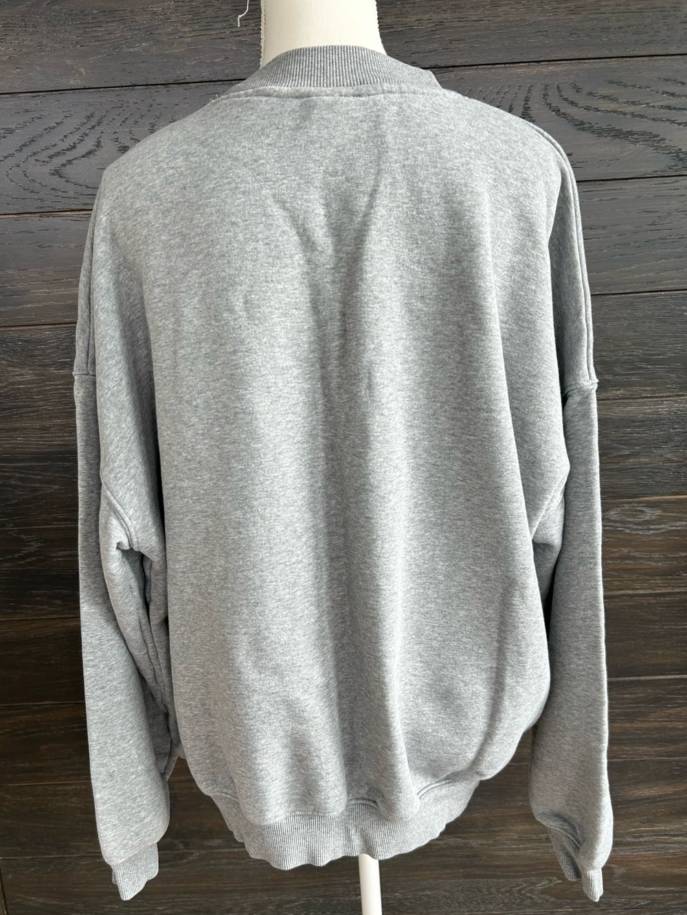 Taylor Swift “The ErasTour” Sweatshirt Oversized Heather Grey Size Large - Picture 2 of 7